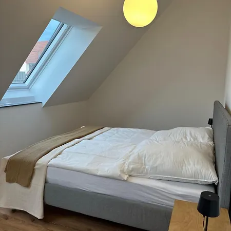 Charmantes 3-zimmer In Apartament *